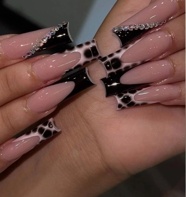Black Nails