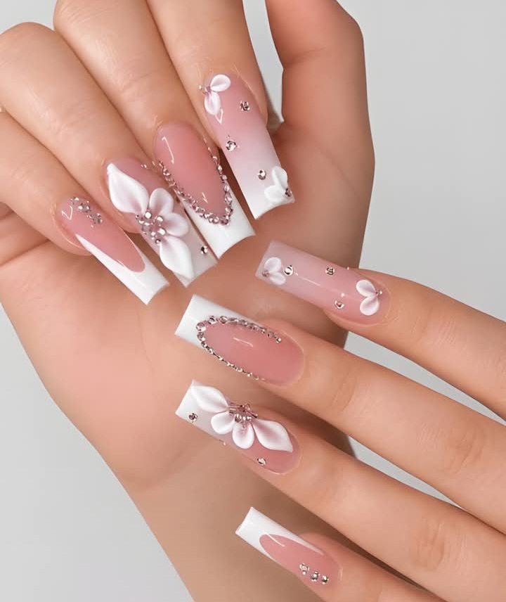 Lang square nails 