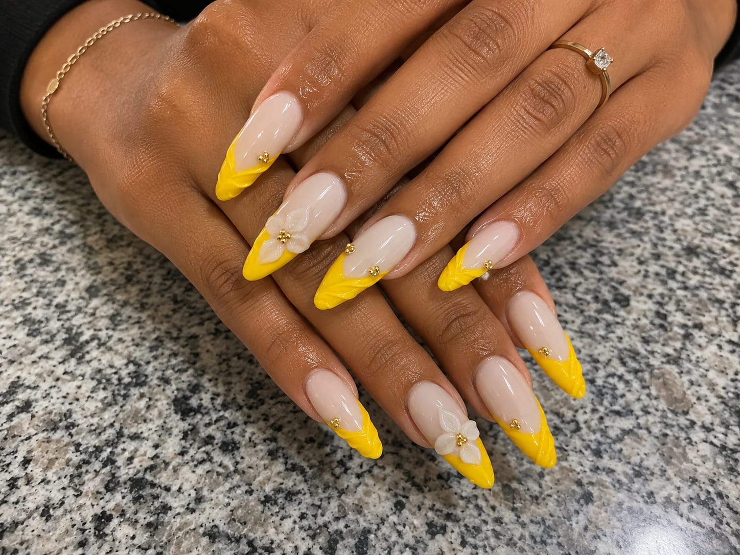 3D press-on nails