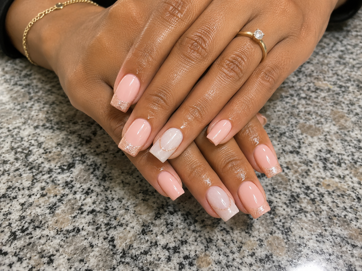 Press on nails